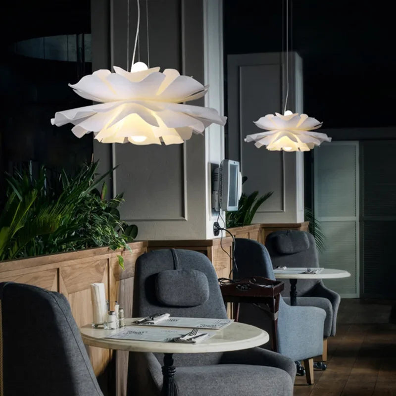 Suspension Fleur Acrylique Scandinave — Luminaire Design Cuisine & Salon