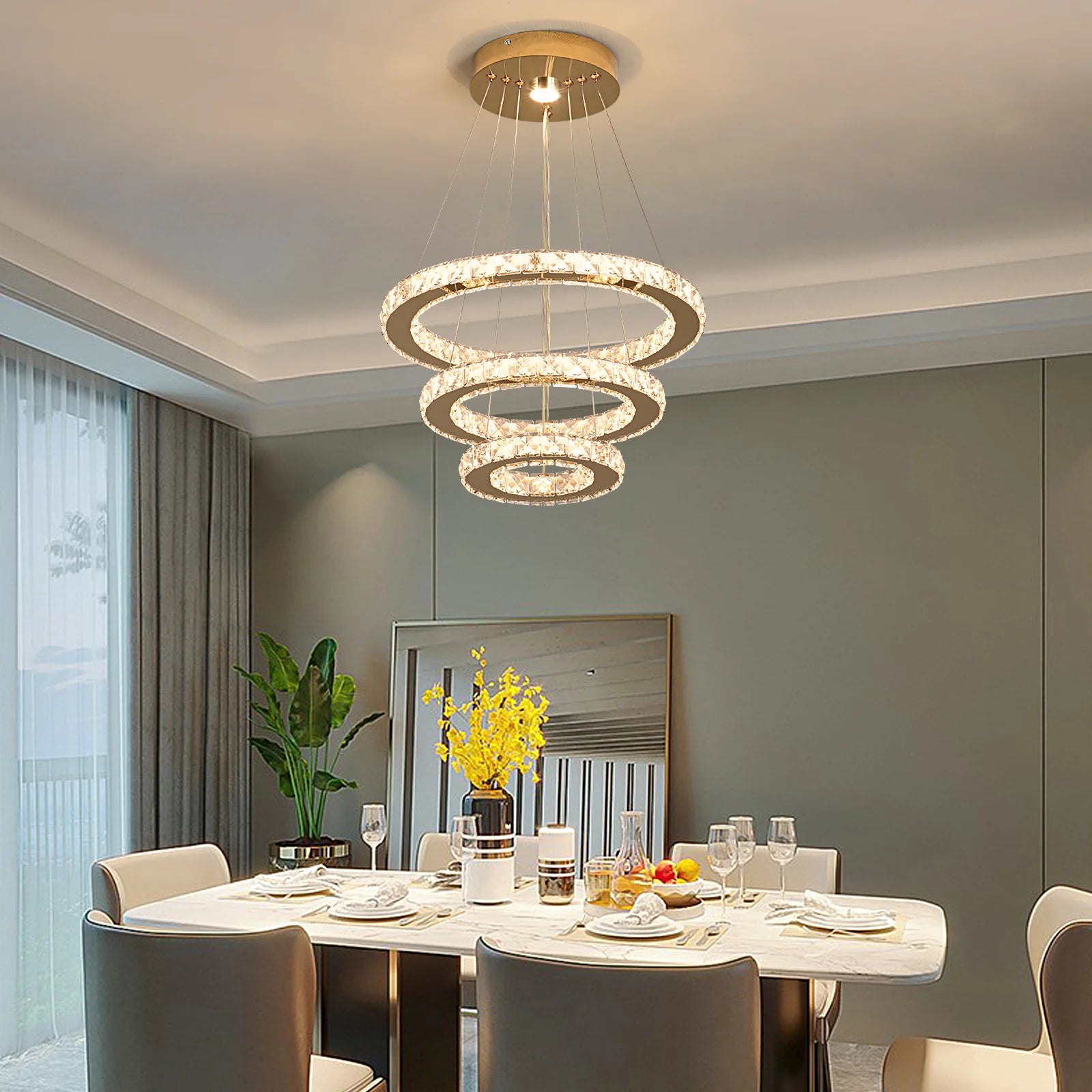 Lustre cristal LED, détail des anneaux et cristaux