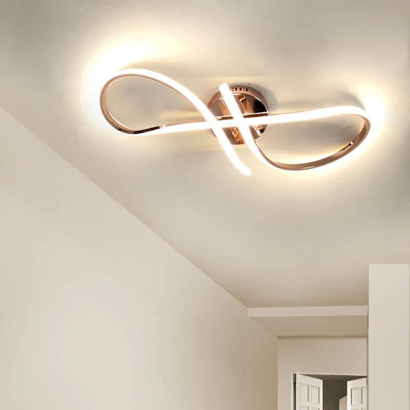 Plafonnier LED, détail finition or et chrome